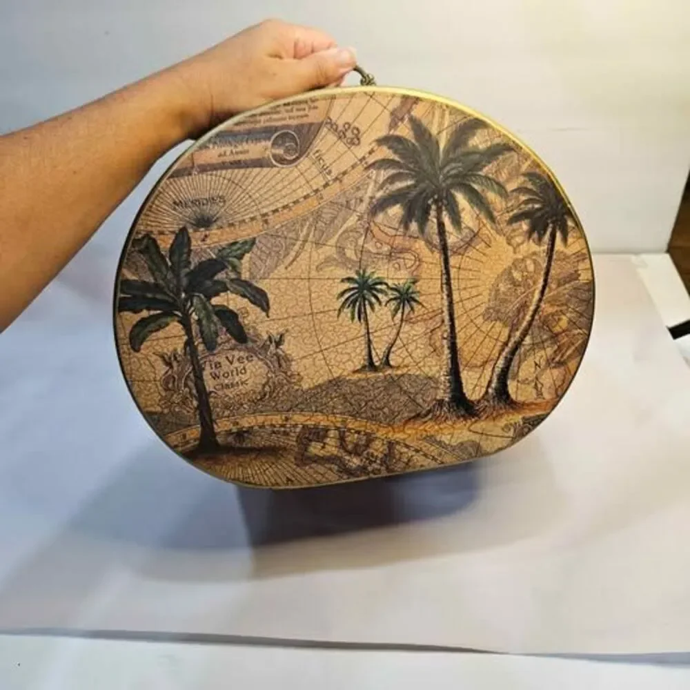 Vintage Style Tropical Palm Tree Map Oval Storage Box